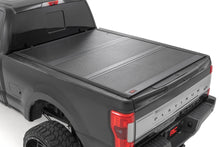 Load image into Gallery viewer, Hard Low Profile Bed Cover | 6'10" Bed | Ford F-250/F-350 Super Duty (17-26)