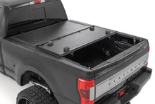 Load image into Gallery viewer, Hard Low Profile Bed Cover | 6'10" Bed | Ford F-250/F-350 Super Duty (17-26)