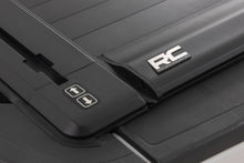 Load image into Gallery viewer, Powered Bed Cover | 6'7" Bed | Chevy/GMC 1500/2500HD/3500HD (14-19 &amp; Classic)