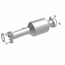 Load image into Gallery viewer, Magnaflow Conv Direct Fit 17-19 Honda CR-V Single Underbody 2.4L
