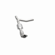 Load image into Gallery viewer, MagnaFlow Conv DF 00-04 Ford E150 4.6L Passenger Side