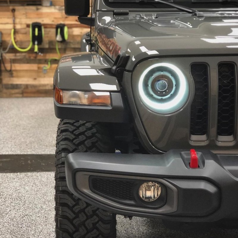 Oracle Oculus Bi-LED Projector Headlights for Jeep JL/Gladiator JT - Satin Silver - 5500K NO RETURNS