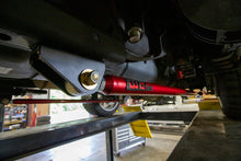 Load image into Gallery viewer, Wehrli 20-24 Chevy &amp; GMC Duramax RCLB/CCSB/ECSB 60in. Traction Bar Kit - Candy Red