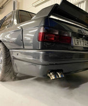 Load image into Gallery viewer, BMW 3-Series E30 Red/ Clear Tail Lights- Facelift (1988-1994)