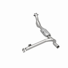 Load image into Gallery viewer, MagnaFlow Conv DF 99-00 F-150 4.2L V6 2WD P/