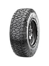 Load image into Gallery viewer, Maxxis AT-811 LT265/70R16 Razr AT 10PR RBL