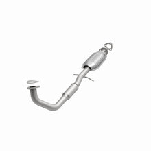 Load image into Gallery viewer, MagnaFlow Conv DF 01-02 Saturn Rear OEM