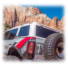 Load image into Gallery viewer, Turn Offroad 21-26 Ford Bronco Hard Top (4 Door) White/Badge Delete