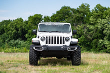 Load image into Gallery viewer, 2.5 Inch Leveling Kit | Spacers | M1 | Jeep Gladiator JT 4WD (2024-2026)