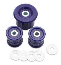 Load image into Gallery viewer, SuperPro 2003 Land Rover Range Rover HSE Rear Differential Mount Bushing Set