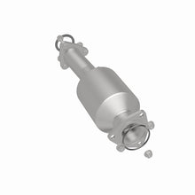 Load image into Gallery viewer, Magnaflow Conv Direct Fit 17-19 Honda CR-V Single Underbody 2.4L