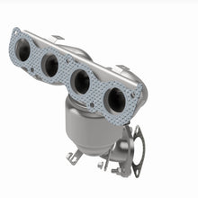 Load image into Gallery viewer, Magnaflow 14-16 Kia Forte 1.8L Direct Fit Cat Converter