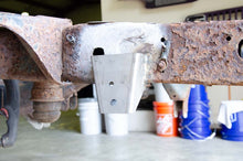 Load image into Gallery viewer, Rust Buster 09-18 Dodge Ram 1500 All Cab/Bed Config. Sway Bar Link Bracket - Right