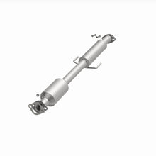 Load image into Gallery viewer, Magnaflow 2015 Kia Optima 2.4L Direct Fit Cat Converter (California Grade)