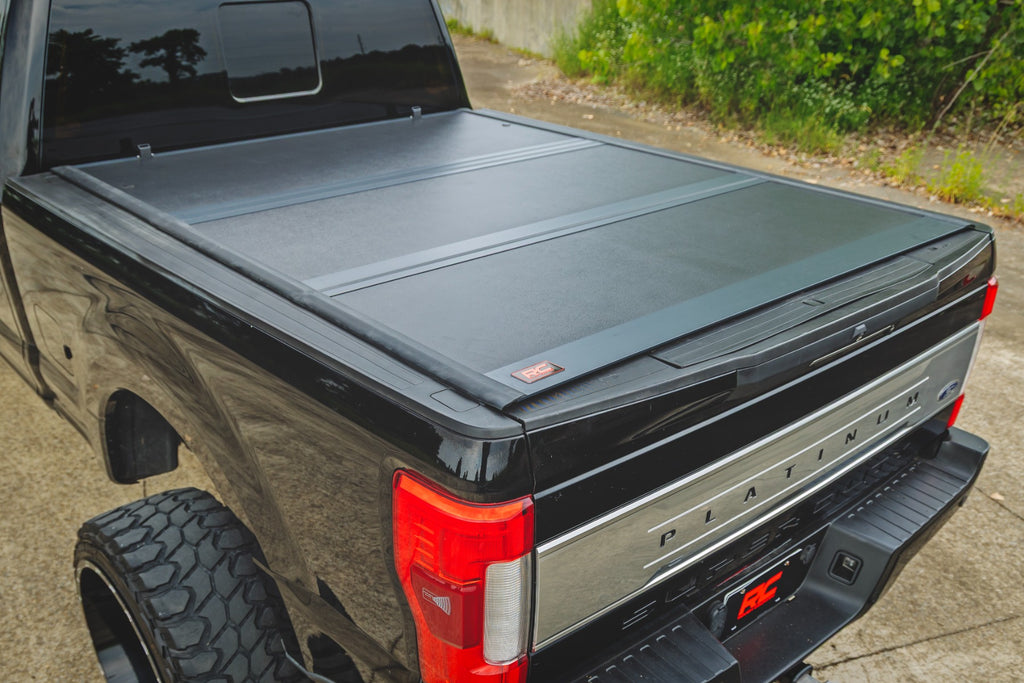 Hard Low Profile Bed Cover | 6'10" Bed | Ford F-250/F-350 Super Duty (17-26)