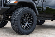 Load image into Gallery viewer, Rough Country 95 Series Wheel | Machined One-Piece | Gloss Black | 20x10 | 5x5 | -19mm