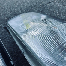 Load image into Gallery viewer, OEM Celsior UCF10/11 1PC Headlights