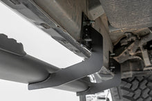 Load image into Gallery viewer, Oval Nerf Step | Crew Cab | Black | Ram 1500 (19-26)/1500 TRX (21-24) 