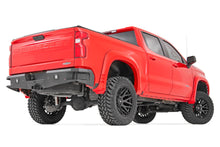 Load image into Gallery viewer, Rough Country 95 Series Wheel | One-Piece | Gloss Black | 22x10 | 6x135 | -19mm