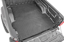 Load image into Gallery viewer, Bed Mat | 5' Bed | RC Logo | Jeep Gladiator JT 4WD (2020-2026)