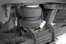 Load image into Gallery viewer, Air Spring Kit w/compressor | Ford F-250/F-350 Super Duty 4WD (2017-2022)