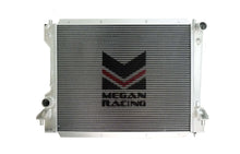 Load image into Gallery viewer, Radiator for Ford Mustang 05-14